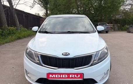 KIA Rio III рестайлинг, 2014 год, 1 055 000 рублей, 2 фотография