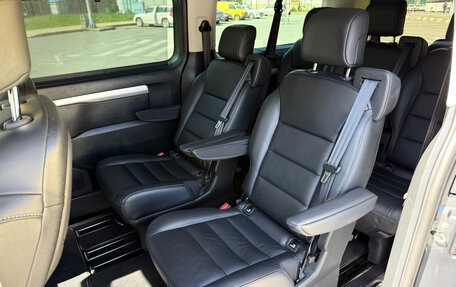 Peugeot Traveller I, 2018 год, 2 600 000 рублей, 12 фотография