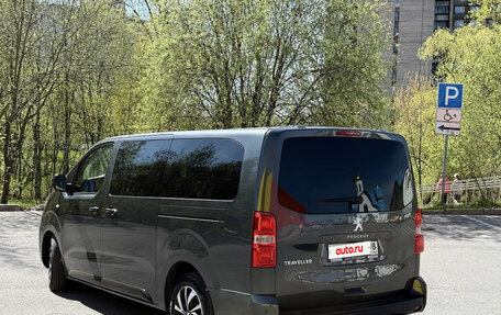Peugeot Traveller I, 2018 год, 2 600 000 рублей, 8 фотография
