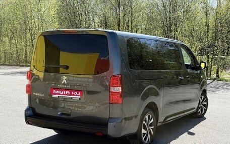 Peugeot Traveller I, 2018 год, 2 600 000 рублей, 7 фотография
