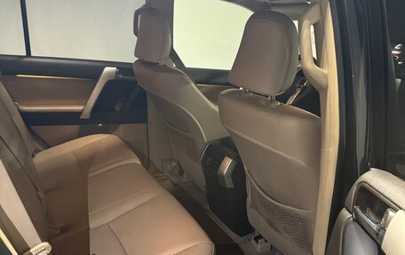 Toyota Land Cruiser Prado 150 рестайлинг 2, 2010 год, 2 500 000 рублей, 16 фотография