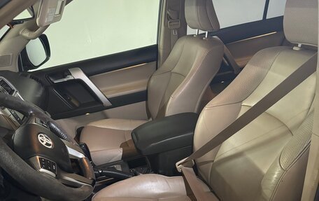 Toyota Land Cruiser Prado 150 рестайлинг 2, 2010 год, 2 500 000 рублей, 13 фотография