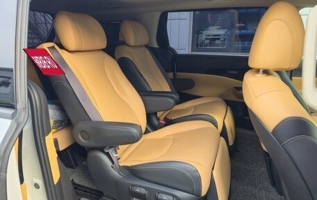 KIA Carnival, 2021 год, 4 500 000 рублей, 11 фотография