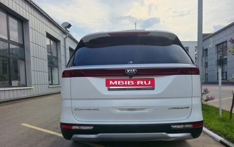 KIA Carnival, 2021 год, 4 500 000 рублей, 6 фотография