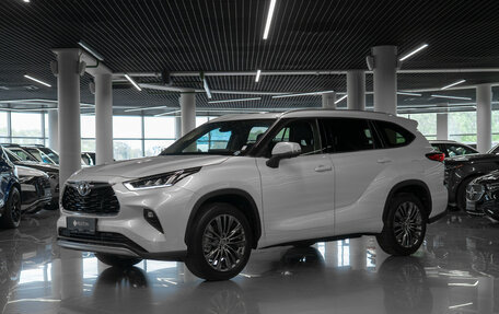 Toyota Highlander, 2025 год, 5 320 000 рублей, 1 фотография
