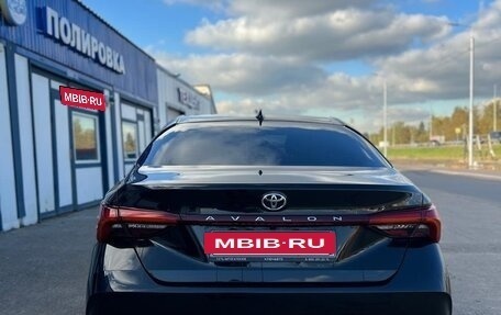Toyota Avalon, 2022 год, 3 100 000 рублей, 2 фотография