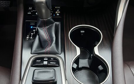 Lexus RX IV рестайлинг, 2016 год, 4 190 000 рублей, 23 фотография