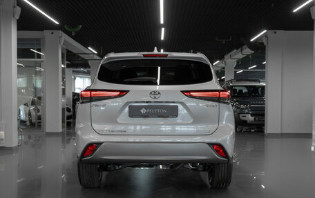 Toyota Highlander, 2025 год, 5 320 000 рублей, 6 фотография