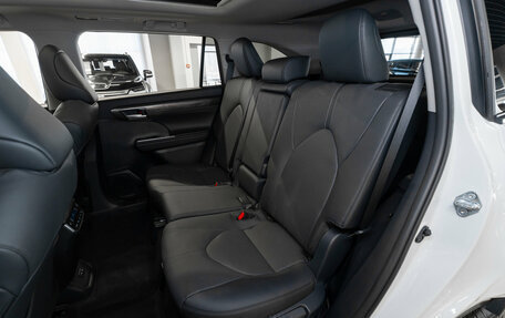 Toyota Highlander, 2025 год, 5 320 000 рублей, 16 фотография