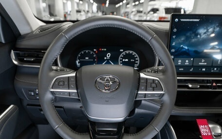 Toyota Highlander, 2025 год, 5 320 000 рублей, 13 фотография