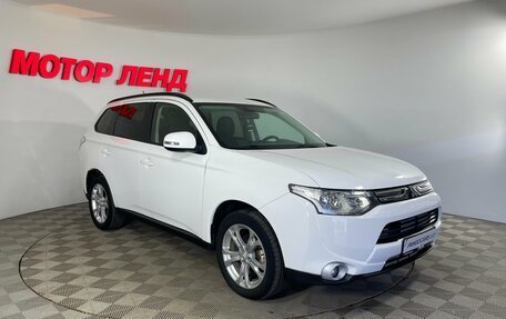 Mitsubishi Outlander III рестайлинг 3, 2013 год, 1 160 000 рублей, 3 фотография