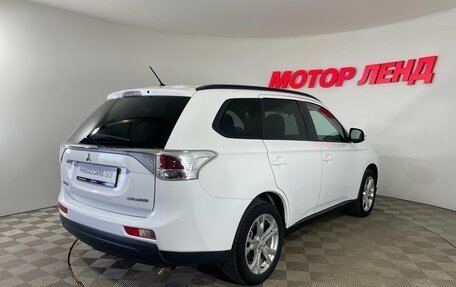 Mitsubishi Outlander III рестайлинг 3, 2013 год, 1 160 000 рублей, 4 фотография