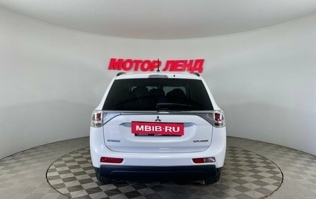 Mitsubishi Outlander III рестайлинг 3, 2013 год, 1 160 000 рублей, 5 фотография