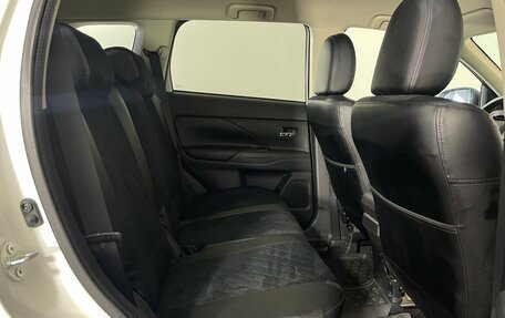 Mitsubishi Outlander III рестайлинг 3, 2013 год, 1 160 000 рублей, 24 фотография