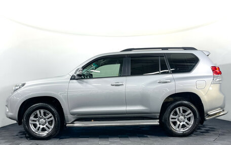 Toyota Land Cruiser Prado 150 рестайлинг 2, 2012 год, 2 950 000 рублей, 8 фотография