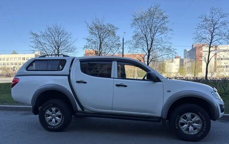 Mitsubishi L200 IV рестайлинг, 2012 год, 1 299 000 рублей, 8 фотография