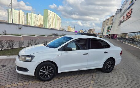Volkswagen Polo VI (EU Market), 2013 год, 300 000 рублей, 2 фотография