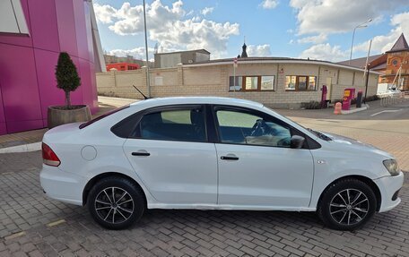 Volkswagen Polo VI (EU Market), 2013 год, 300 000 рублей, 4 фотография