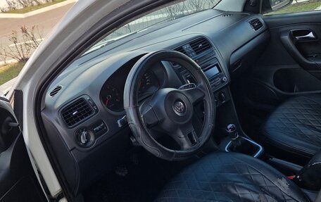 Volkswagen Polo VI (EU Market), 2013 год, 300 000 рублей, 5 фотография