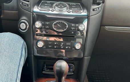 Infiniti FX II, 2010 год, 1 450 000 рублей, 14 фотография