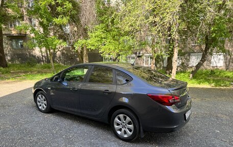 Opel Astra J, 2014 год, 689 000 рублей, 5 фотография
