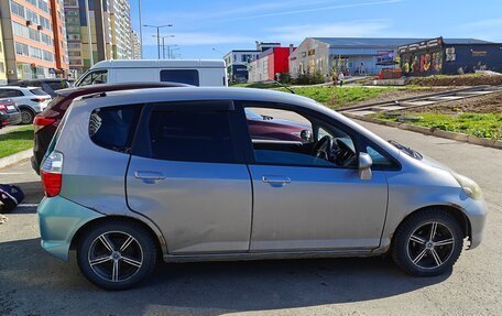 Honda Fit III, 2004 год, 350 000 рублей, 8 фотография