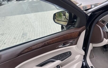 Cadillac SRX II рестайлинг, 2011 год, 1 385 000 рублей, 12 фотография