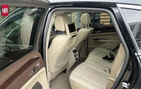 Cadillac SRX II рестайлинг, 2011 год, 1 385 000 рублей, 13 фотография