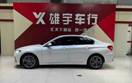 BMW 1 серия, 2022 год, 1 553 000 рублей, 3 фотография