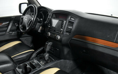 Mitsubishi Pajero IV, 2007 год, 1 099 000 рублей, 13 фотография
