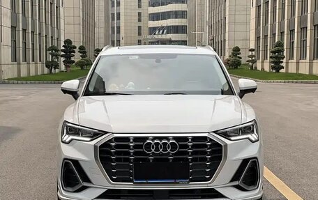 Audi Q3, 2022 год, 1 900 000 рублей, 2 фотография