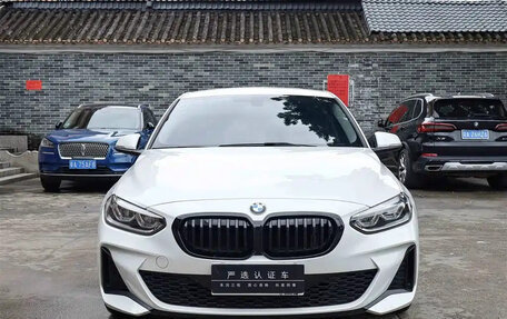 BMW 1 серия, 2022 год, 1 570 000 рублей, 2 фотография