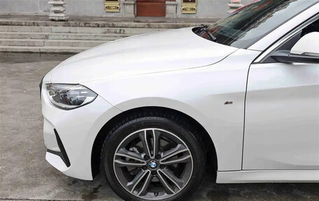 BMW 1 серия, 2022 год, 1 570 000 рублей, 14 фотография