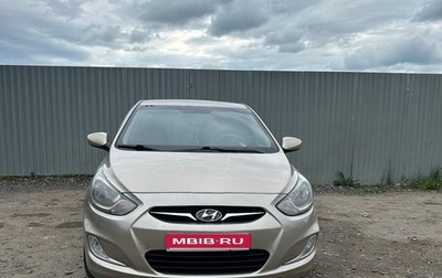 Hyundai Solaris II рестайлинг, 2011 год, 860 000 рублей, 1 фотография