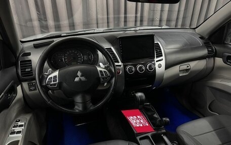 Mitsubishi Pajero Sport II рестайлинг, 2014 год, 1 899 999 рублей, 8 фотография