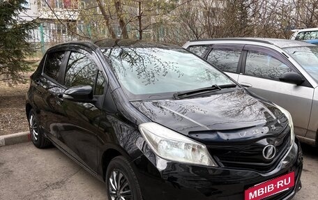 Toyota Vitz, 2011 год, 700 000 рублей, 1 фотография