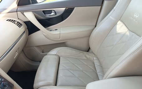 Infiniti FX II, 2008 год, 1 350 000 рублей, 15 фотография