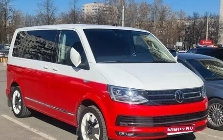 Volkswagen Multivan T6 рестайлинг, 2019 год, 4 800 000 рублей, 4 фотография