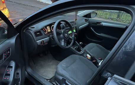 Volkswagen Jetta VI, 2011 год, 650 000 рублей, 5 фотография