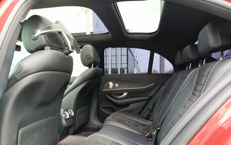 Mercedes-Benz E-Класс, 2019 год, 3 570 000 рублей, 15 фотография