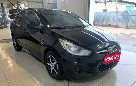 Hyundai Solaris II рестайлинг, 2011 год, 566 000 рублей, 2 фотография
