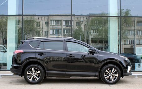 Toyota RAV4, 2018 год, 2 995 000 рублей, 4 фотография