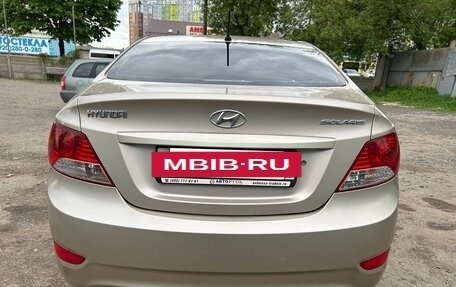 Hyundai Solaris II рестайлинг, 2011 год, 860 000 рублей, 7 фотография