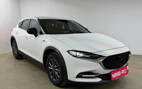 Mazda CX-4, 2023 год, 1 900 000 рублей, 3 фотография