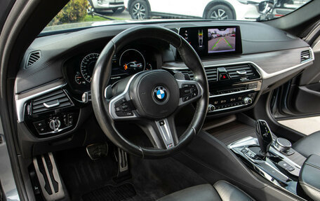 BMW 5 серия, 2019 год, 4 678 000 рублей, 15 фотография