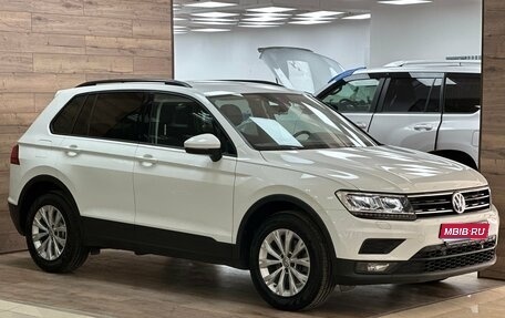 Volkswagen Tiguan II, 2019 год, 2 650 000 рублей, 1 фотография