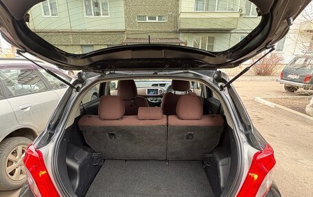 Toyota Vitz, 2011 год, 700 000 рублей, 3 фотография