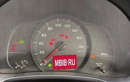 Toyota Vitz, 2011 год, 700 000 рублей, 4 фотография