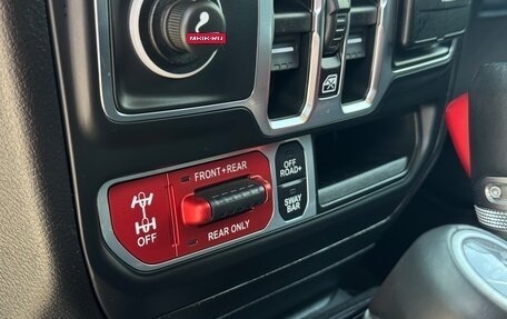 Jeep Wrangler, 2020 год, 5 000 000 рублей, 24 фотография