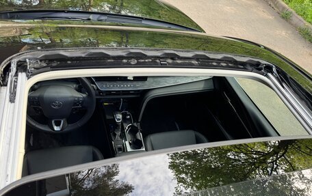 Toyota Camry, 2024 год, 3 720 000 рублей, 8 фотография